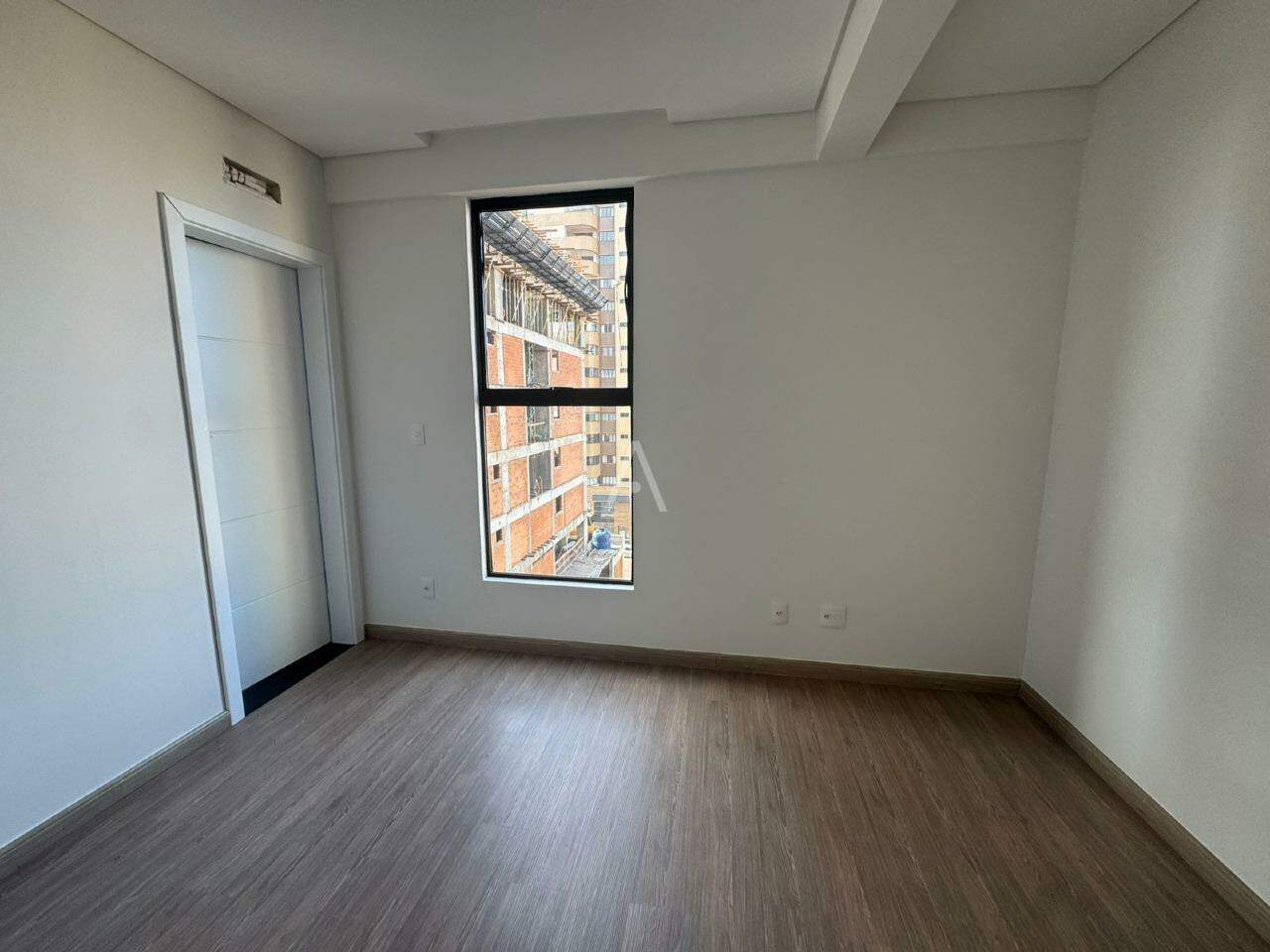 Apartamento para para aluguel no Bairro CENTRO em CASCAVEL: 