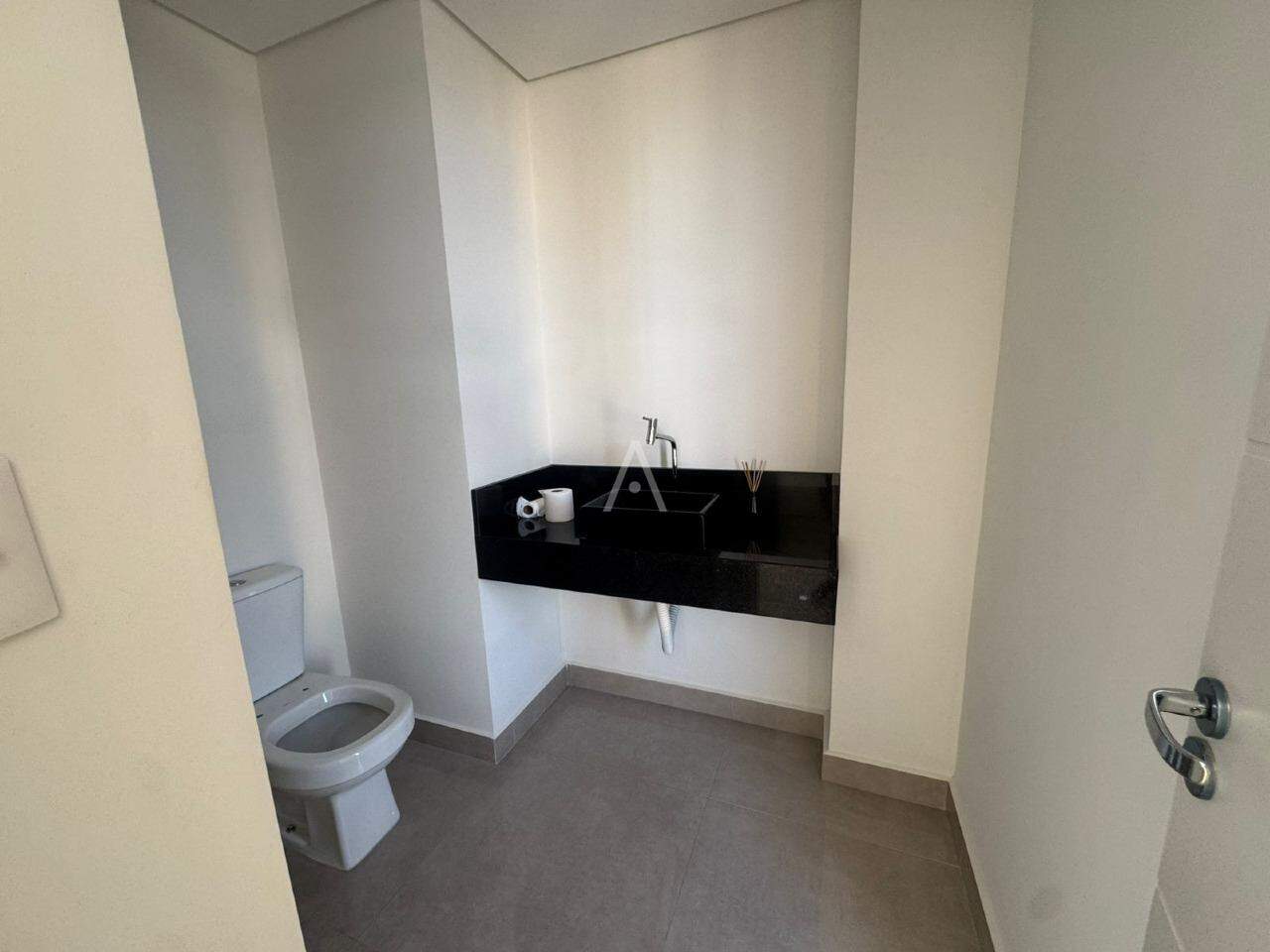 Apartamento para para aluguel no Bairro CENTRO em CASCAVEL: 