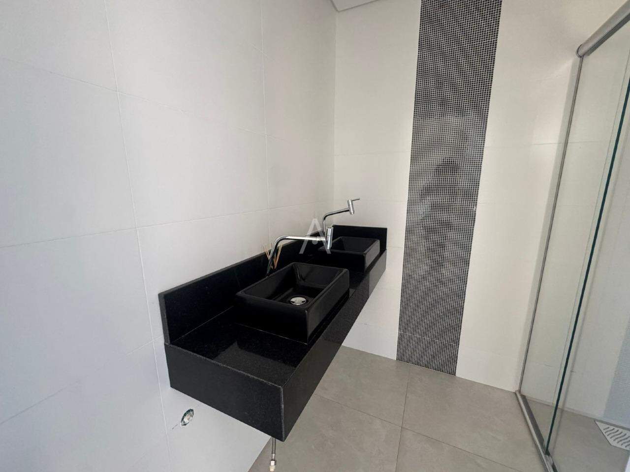 Apartamento para para aluguel no Bairro CENTRO em CASCAVEL: 