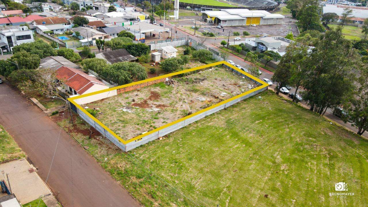 Terreno para à venda no Bairro ESMERALDA em CASCAVEL: