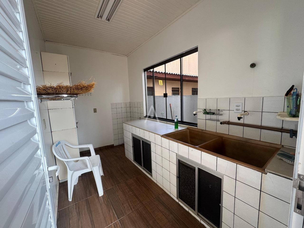 Sobrado para para aluguel no Bairro PARQUE SAO PAULO em CASCAVEL: 