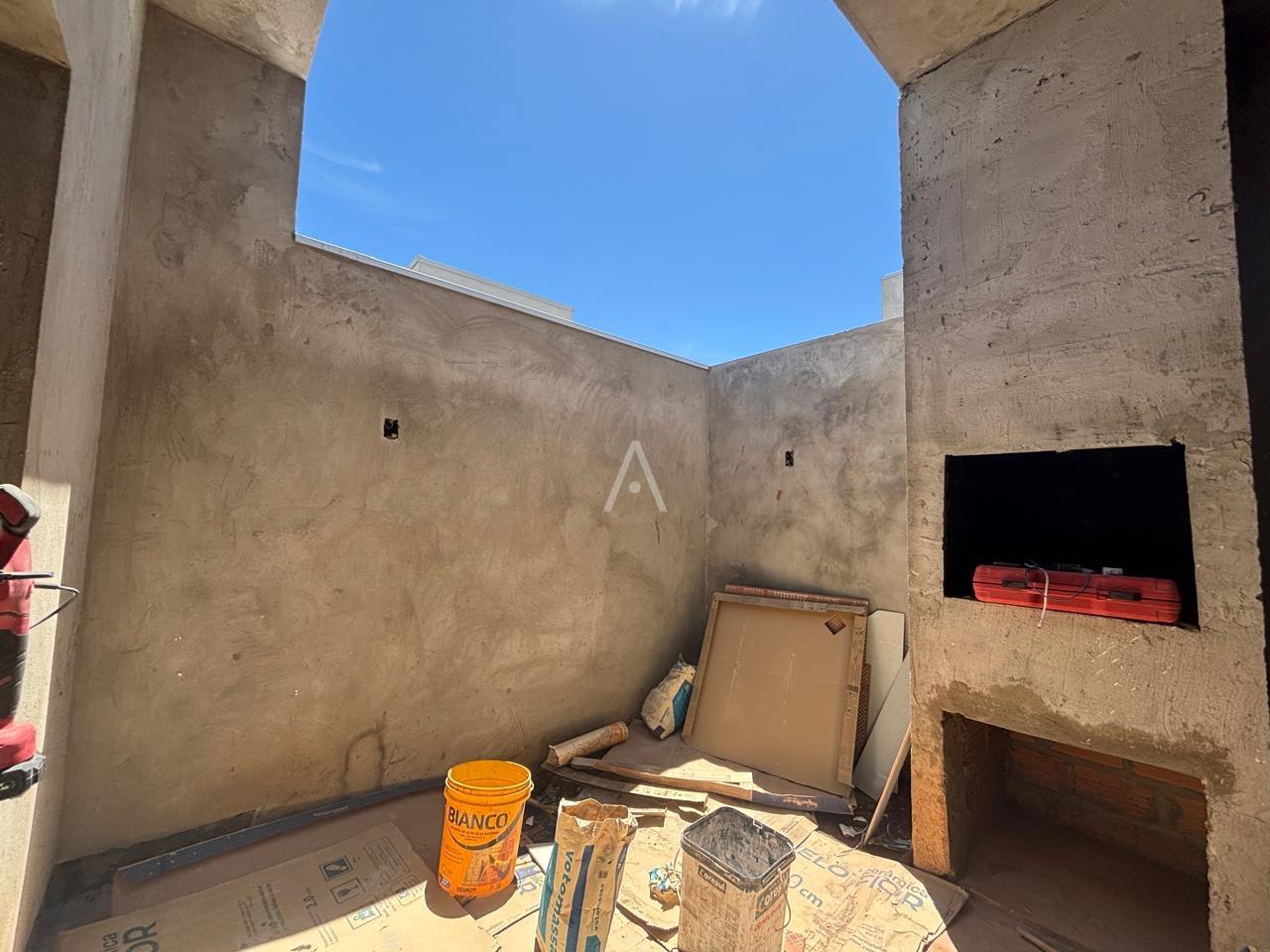 Casa Residencial para à venda no Bairro JARDIM COOPAGRO em TOLEDO: 