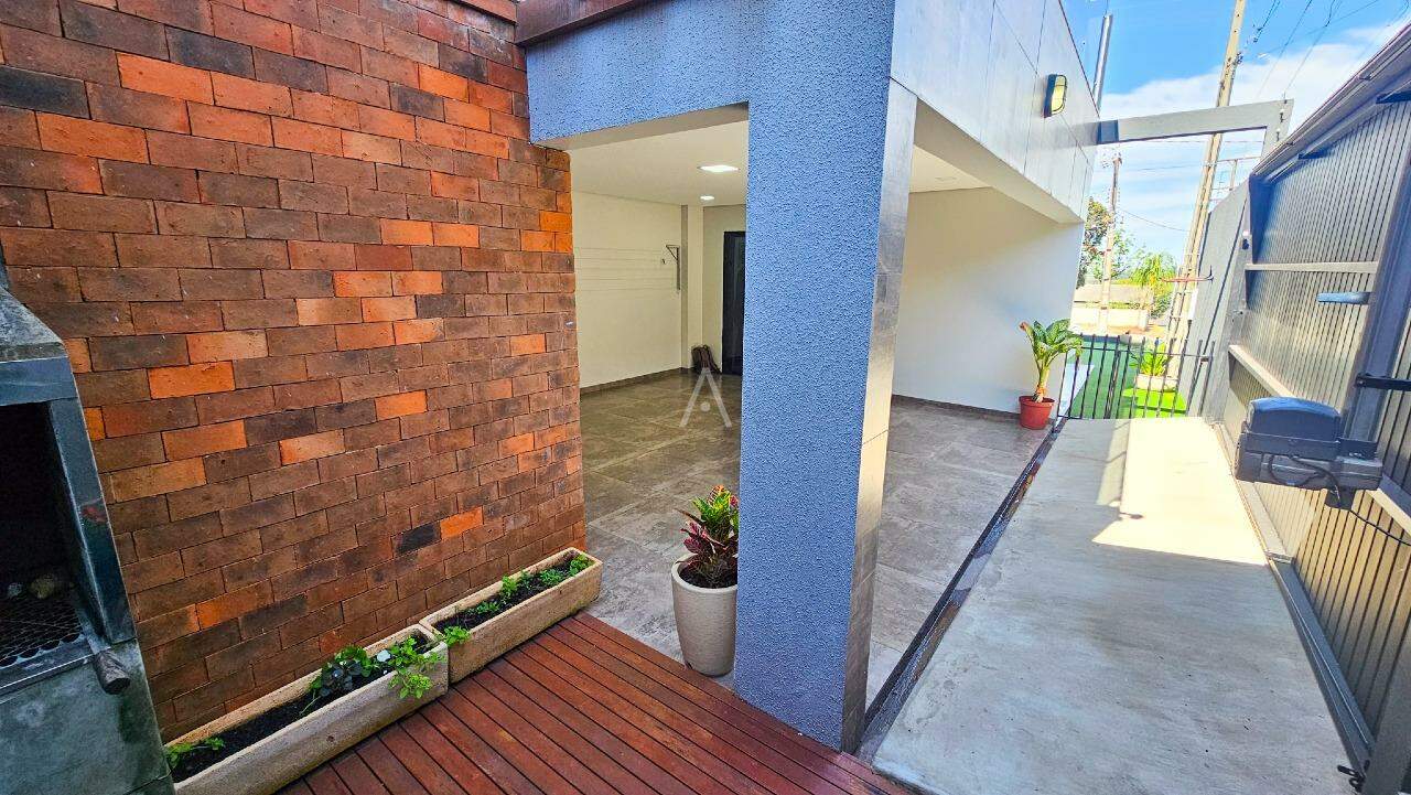 Sobrado para à venda no Bairro JARDIM PANCERA em TOLEDO: 