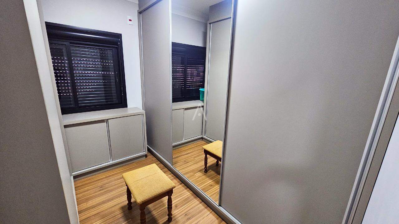 Sobrado para à venda no Bairro JARDIM PANCERA em TOLEDO: 