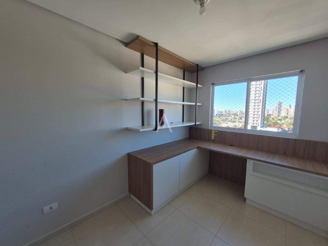 Apartamento para à venda no Bairro CENTRO em CASCAVEL: