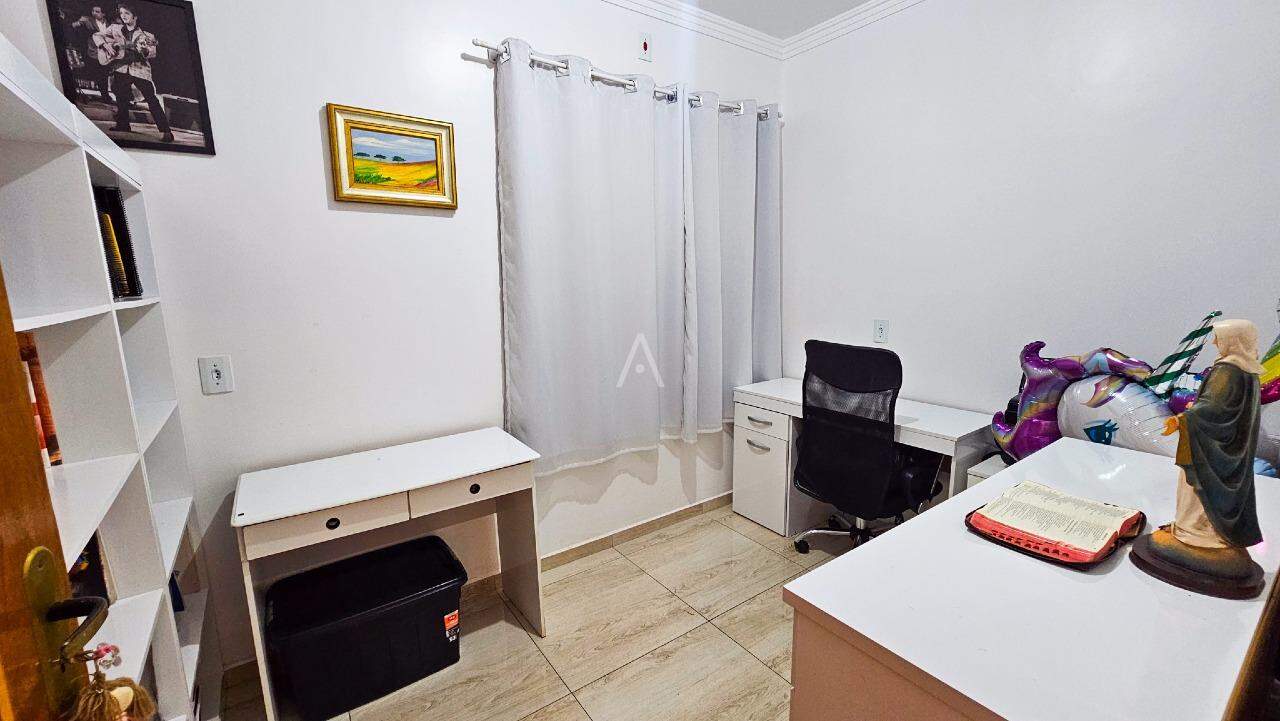 Casa Residencial para à venda no Bairro MORUMBI em CASCAVEL: 