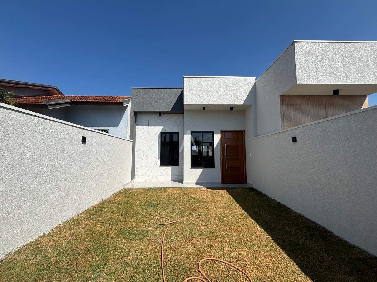 Casa Residencial para à venda no Bairro JARDIM COOPAGRO em TOLEDO: 