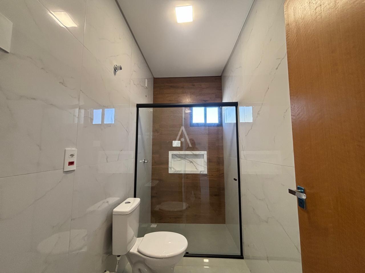 Casa Residencial para à venda no Bairro JARDIM COOPAGRO em TOLEDO: 