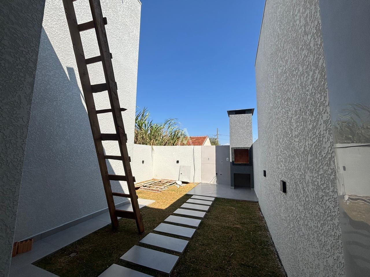 Casa Residencial para à venda no Bairro JARDIM COOPAGRO em TOLEDO: 