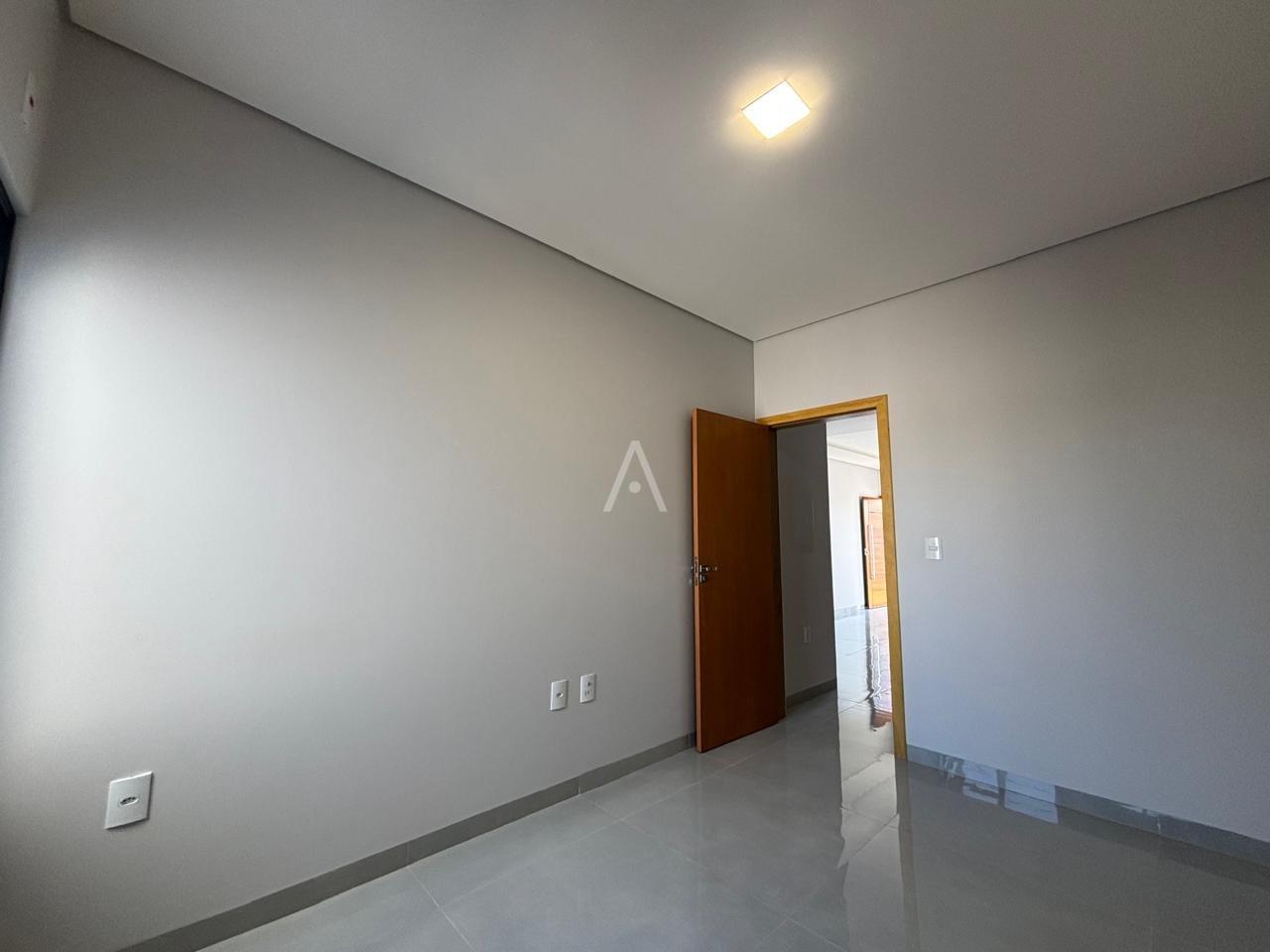 Casa Residencial para à venda no Bairro JARDIM COOPAGRO em TOLEDO: 