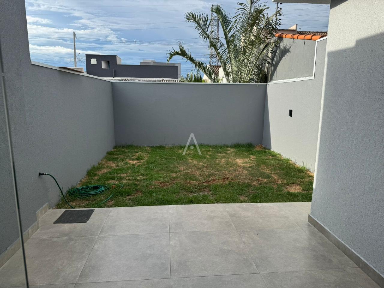 Casa Residencial para à venda no Bairro SANTA FELICIDADE em CASCAVEL: