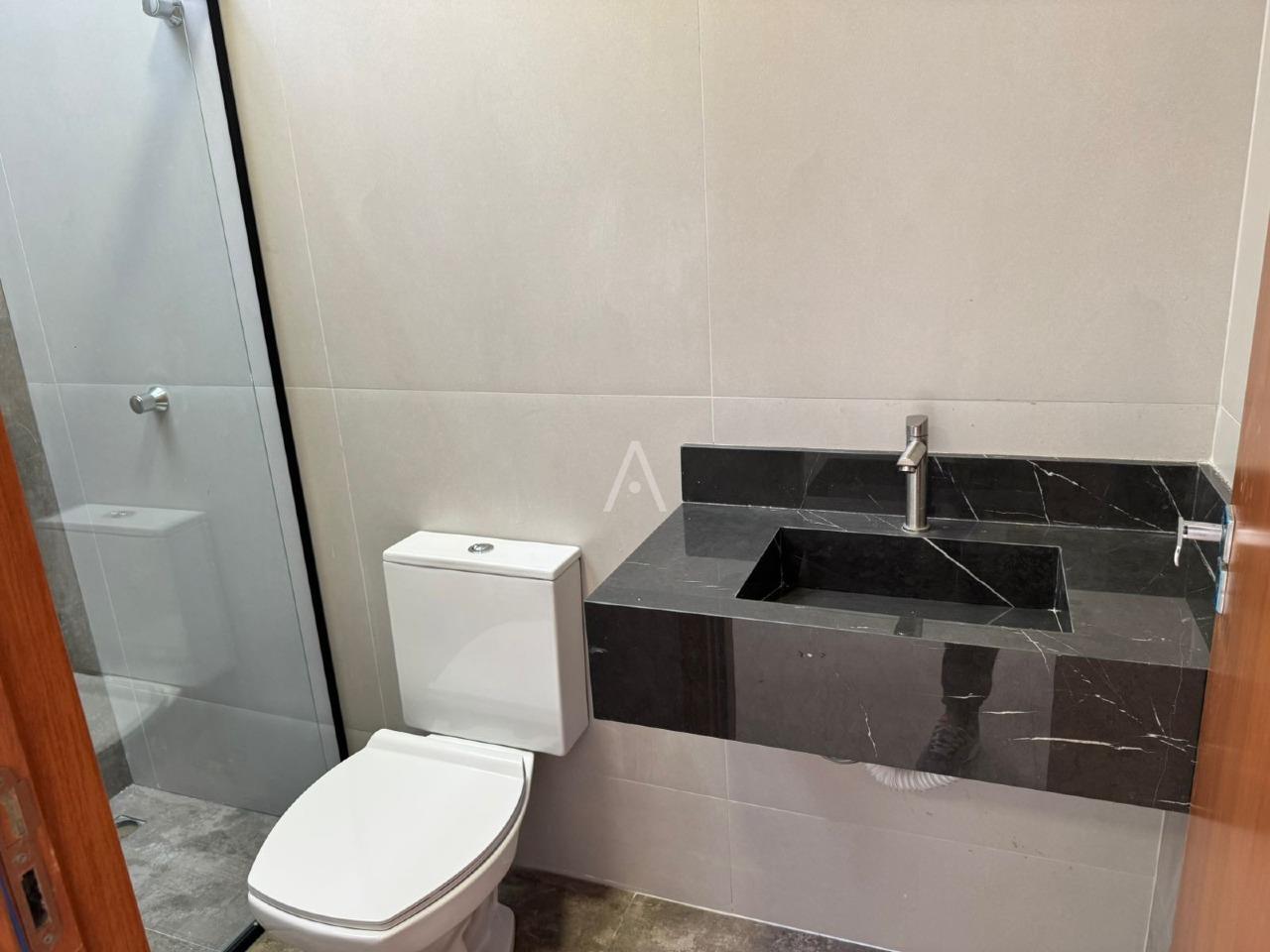 Casa Residencial para à venda no Bairro SANTA FELICIDADE em CASCAVEL: