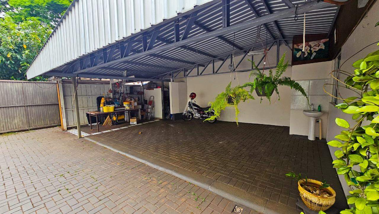 Sobrado para para aluguel no Bairro JARDIM SANTA MARIA em TOLEDO: 