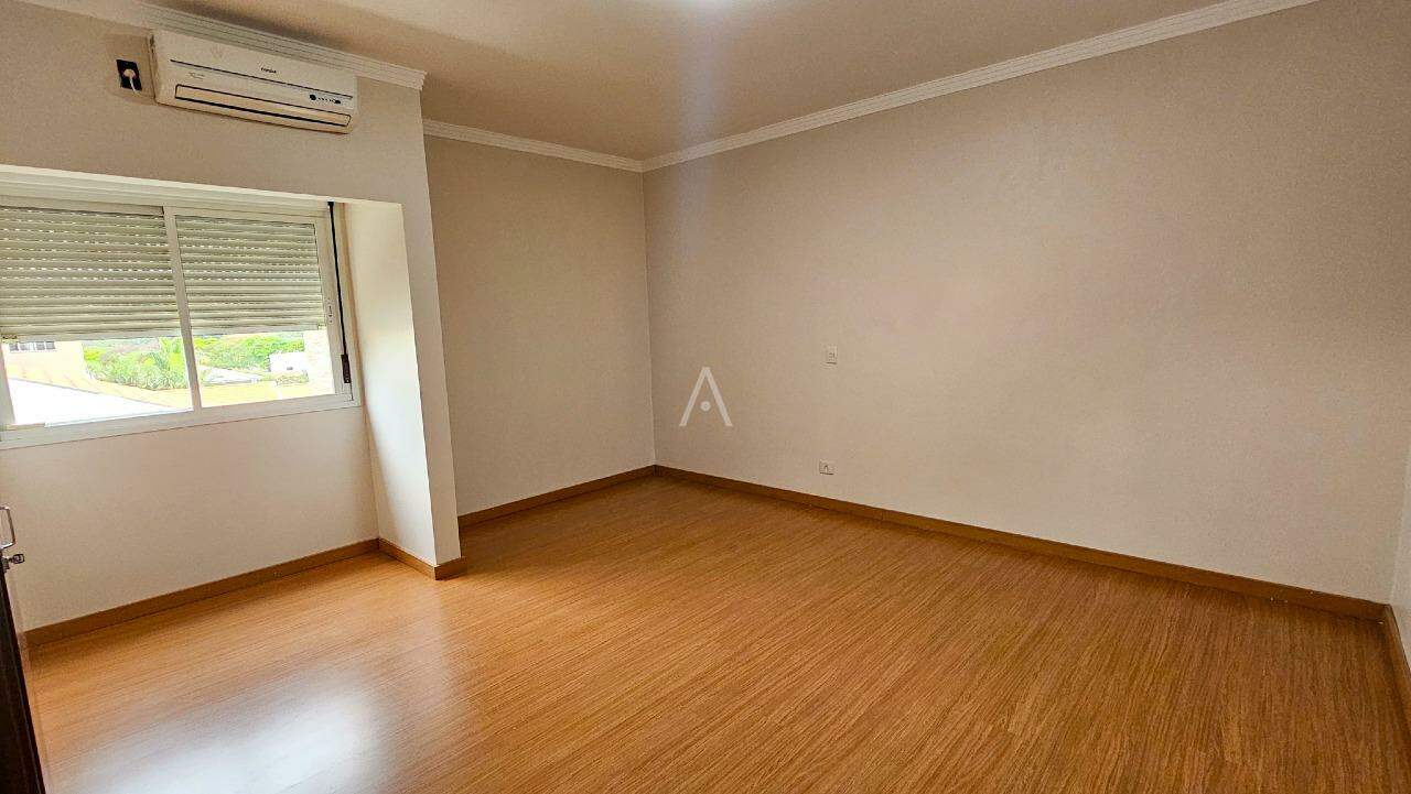 Sobrado para para aluguel no Bairro JARDIM SANTA MARIA em TOLEDO: 