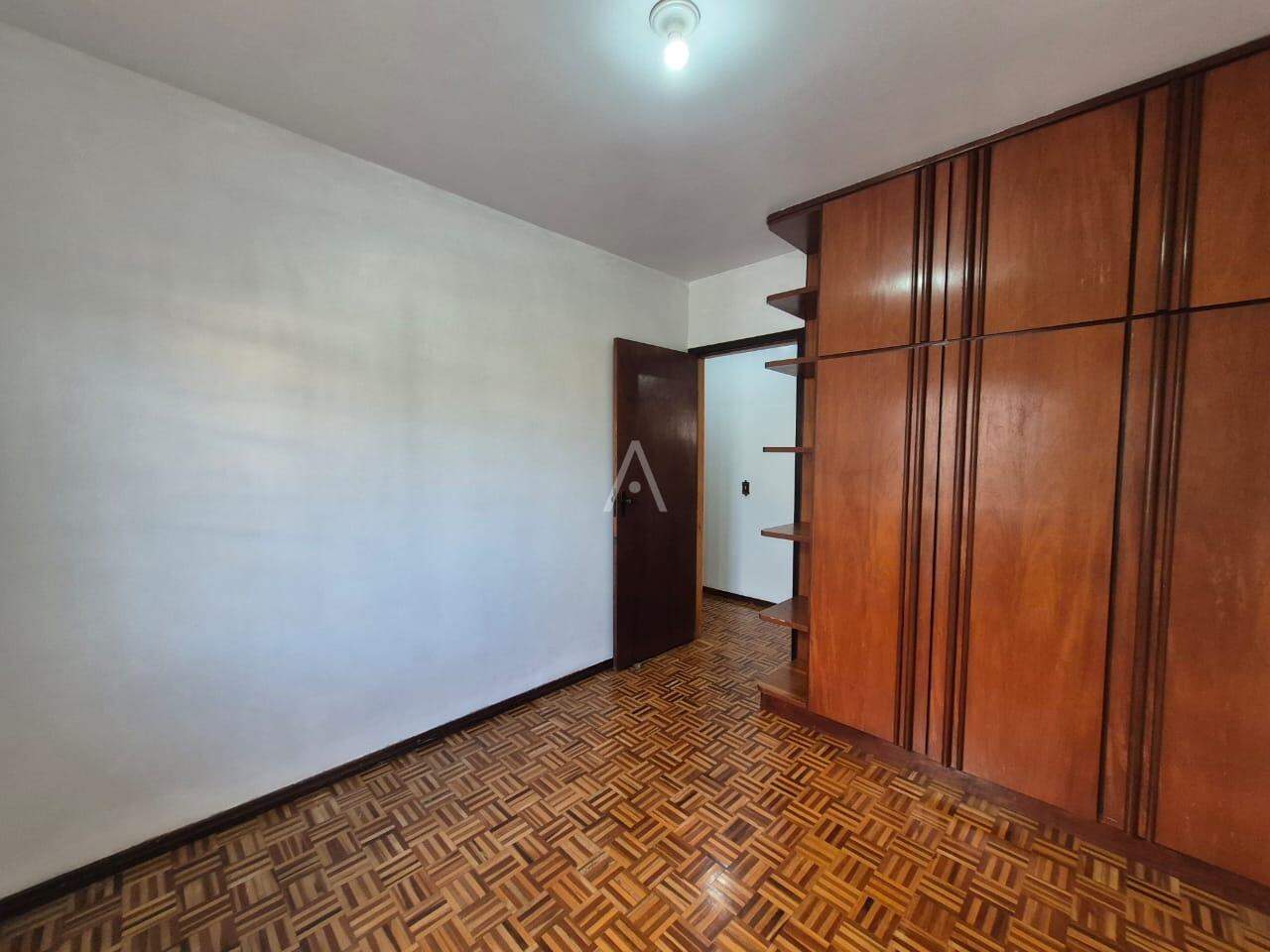 Casa Residencial para à venda no Bairro MARIA LUIZA em CASCAVEL: QUARTO 1