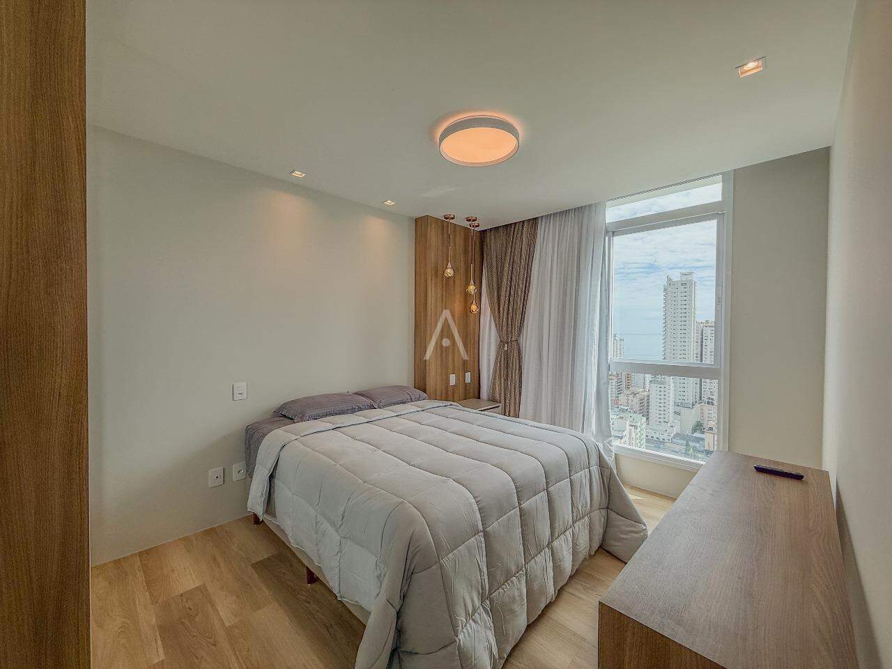Apartamento para à venda no Bairro CENTRO em BALNEARIO CAMBORIU: 