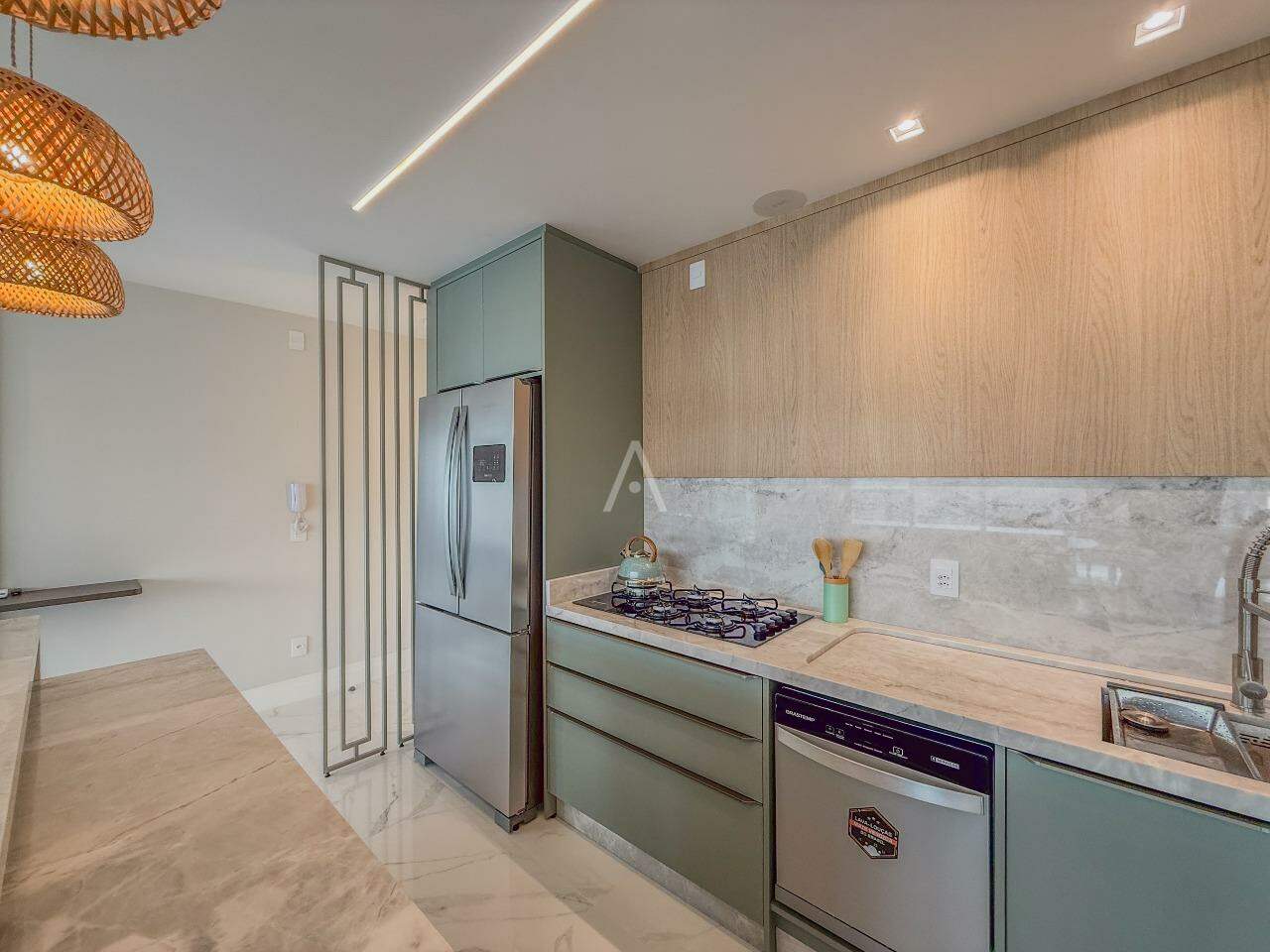 Apartamento para à venda no Bairro CENTRO em BALNEARIO CAMBORIU: 
