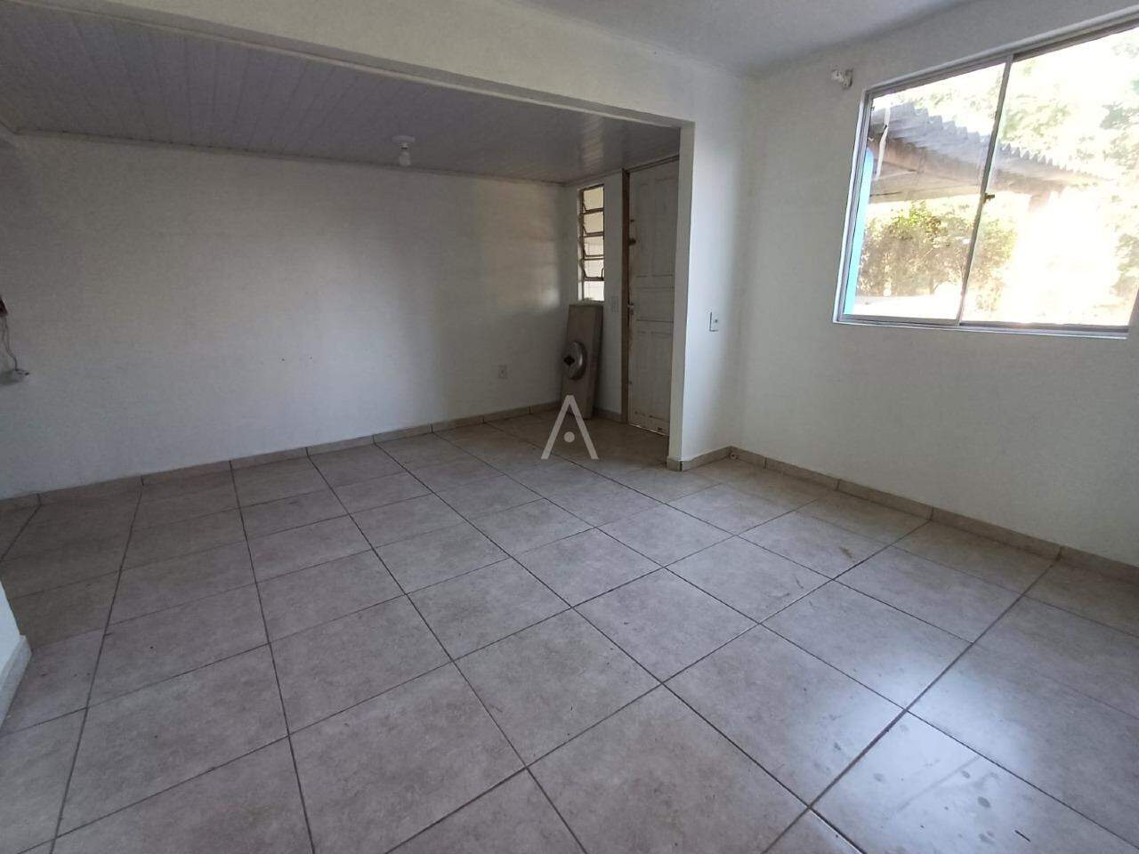 Casa Residencial para para aluguel no Bairro PERIOLO em CASCAVEL: