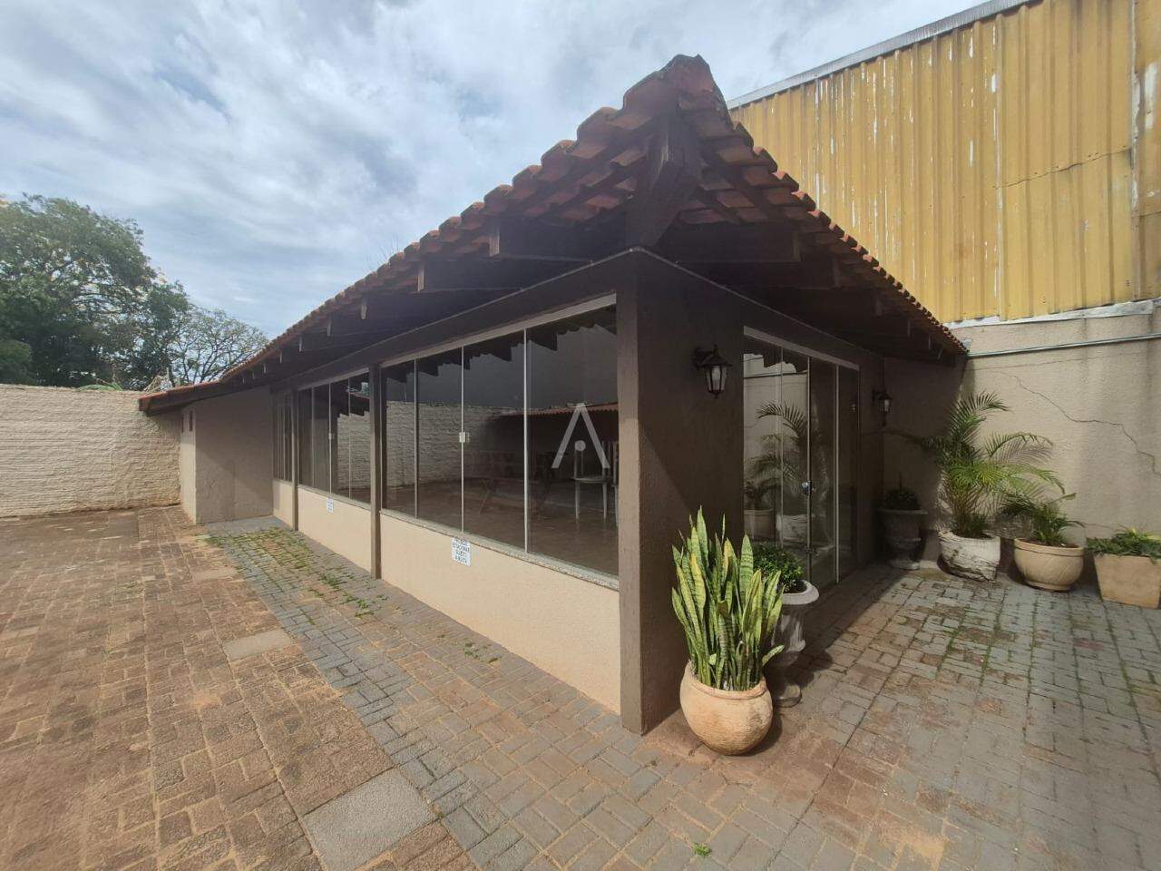 Apartamento para para aluguel no Bairro CENTRO em CASCAVEL: SALÃO DE FESTAS