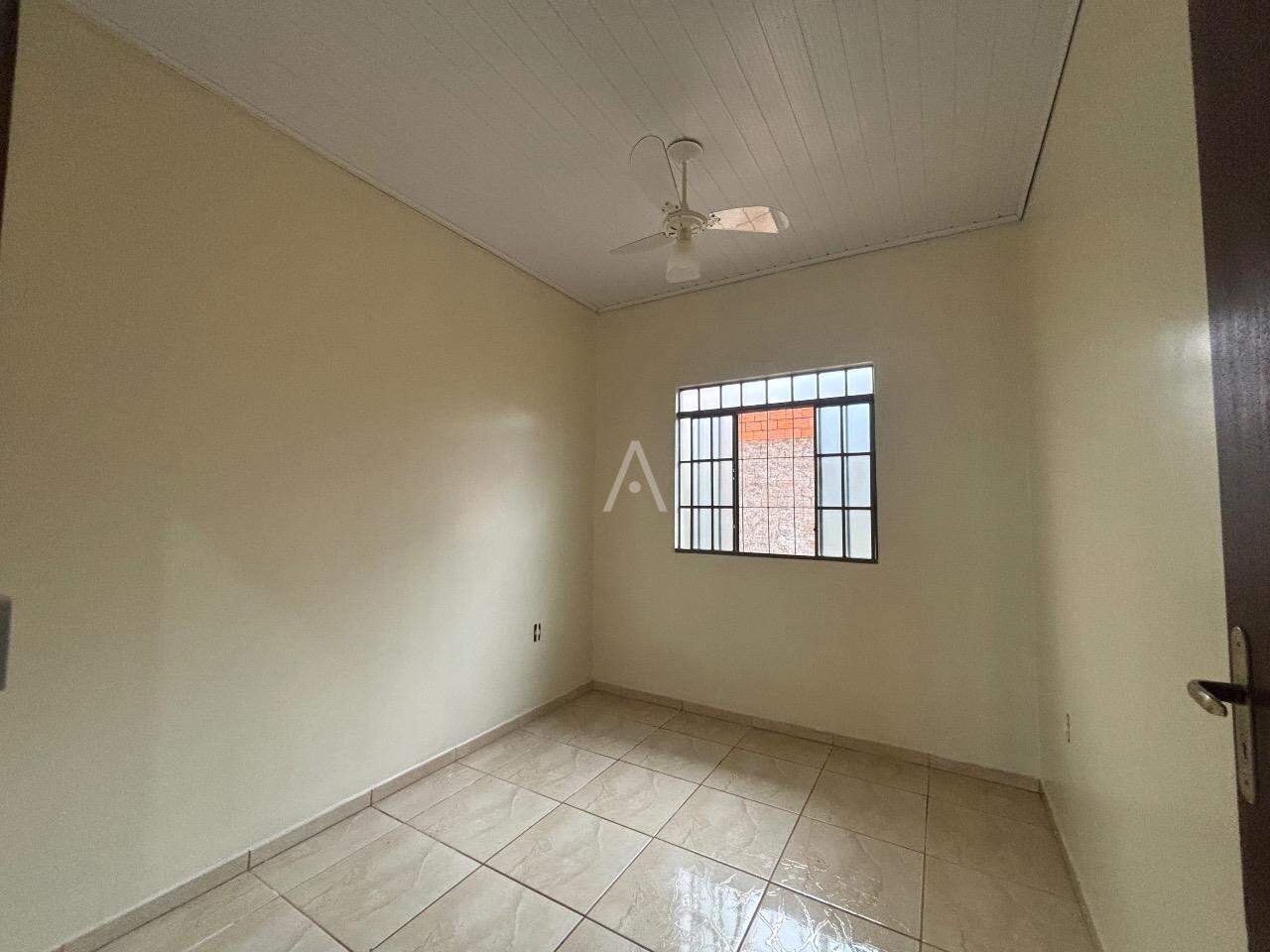 Casa Residencial para à venda no Bairro JARDIM COOPAGRO em TOLEDO: 