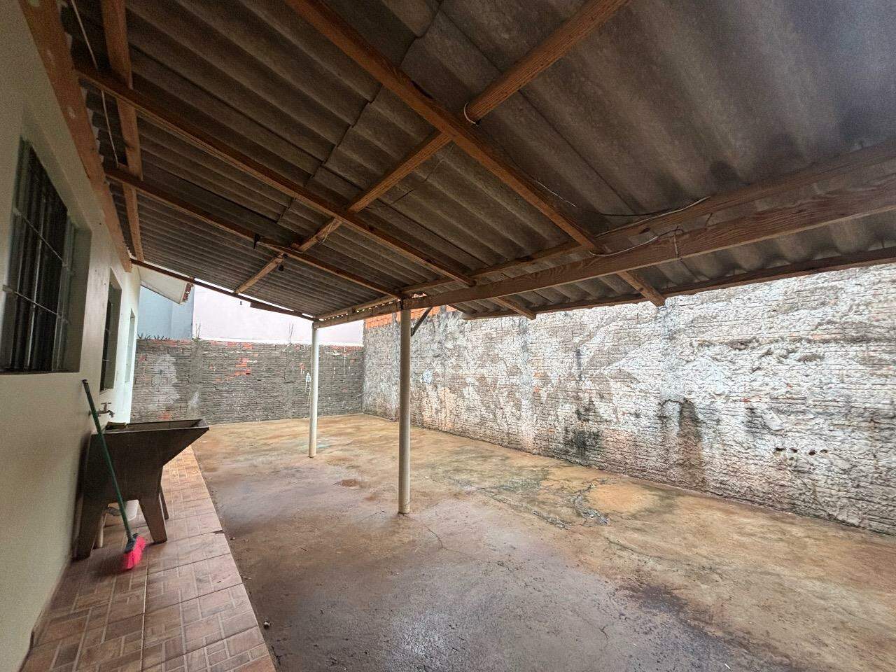 Casa Residencial para à venda no Bairro JARDIM COOPAGRO em TOLEDO: 