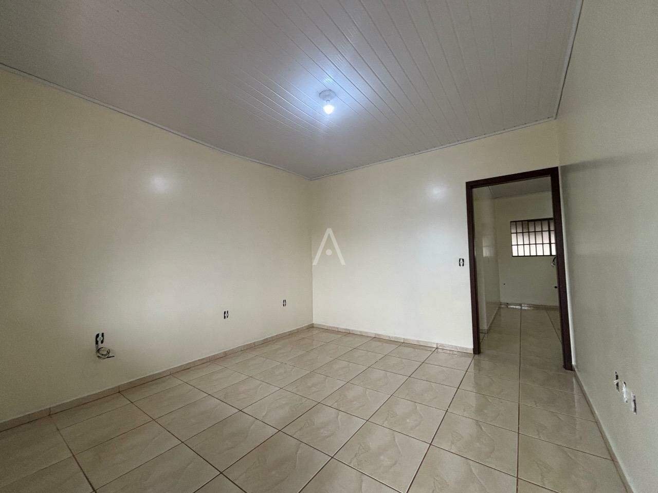 Casa Residencial para à venda no Bairro JARDIM COOPAGRO em TOLEDO: 