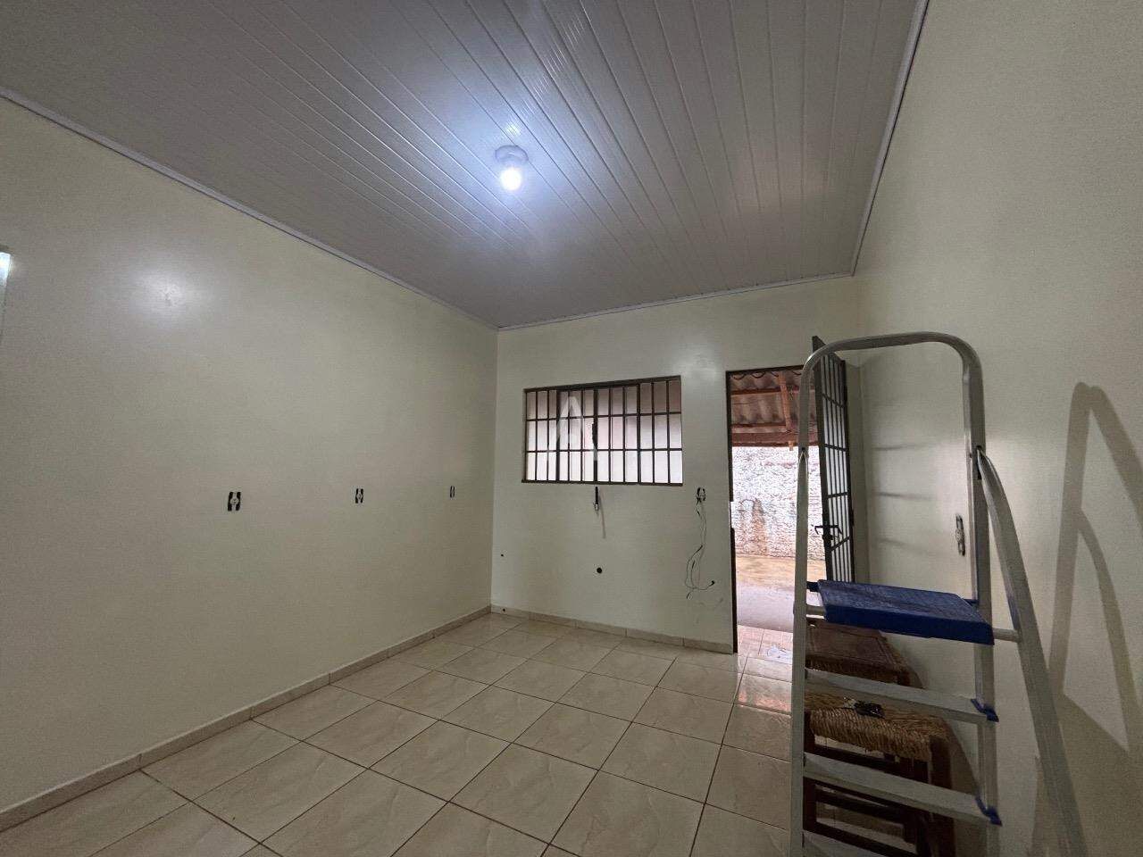 Casa Residencial para à venda no Bairro JARDIM COOPAGRO em TOLEDO: 
