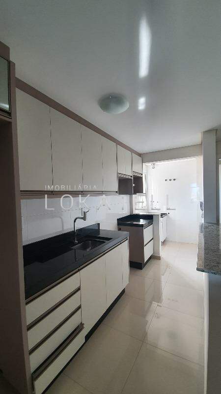 Apartamento para à venda no Bairro CENTRO em CASCAVEL: COZINHA