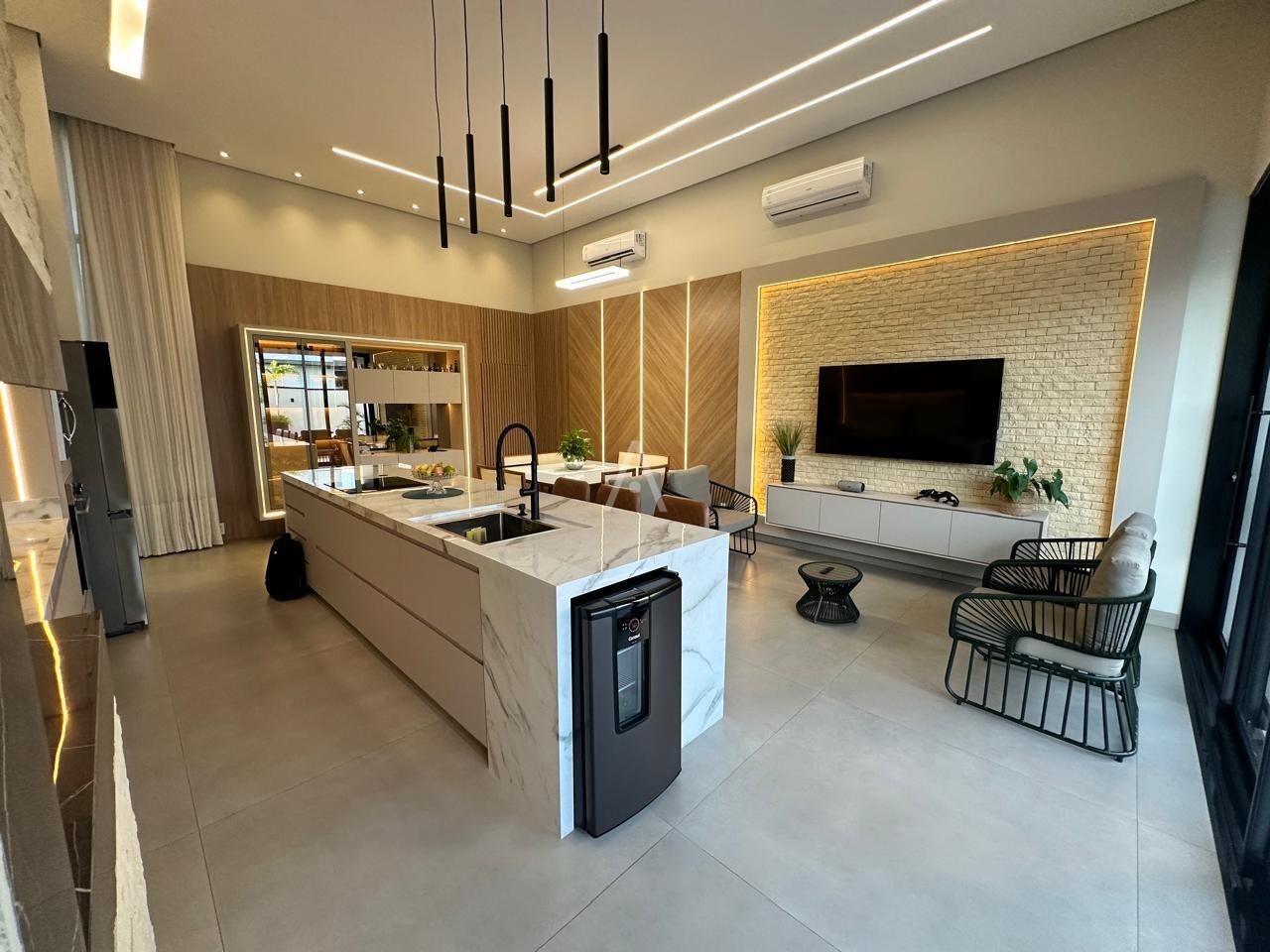 Casa Residencial para à venda no Bairro TOCANTINS em TOLEDO: 