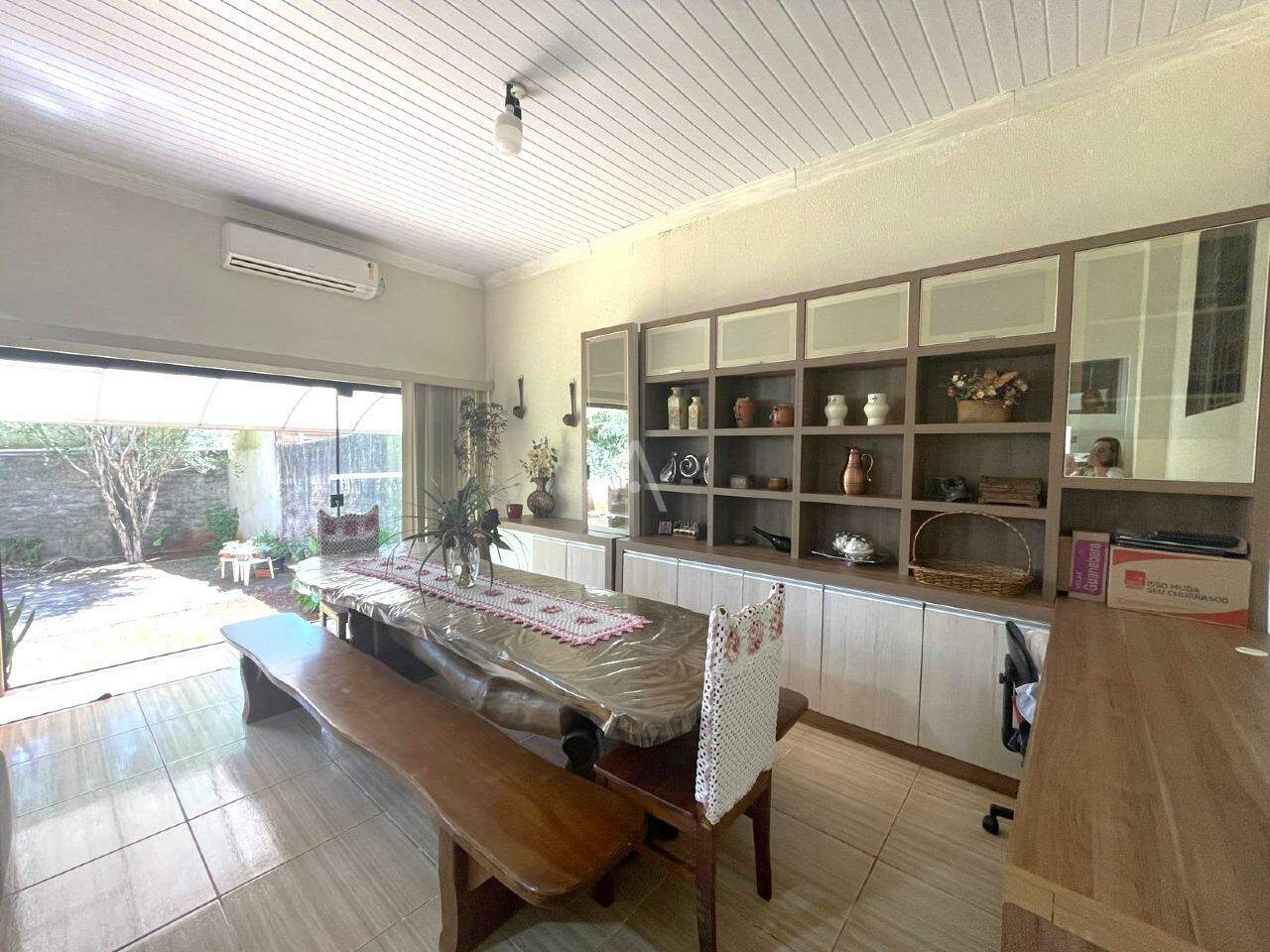 Casa Residencial para à venda no Bairro NEVA em CASCAVEL: Área Gourmet