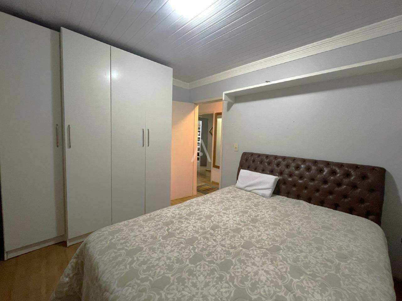 Casa Residencial para à venda no Bairro NEVA em CASCAVEL: Quarto 01