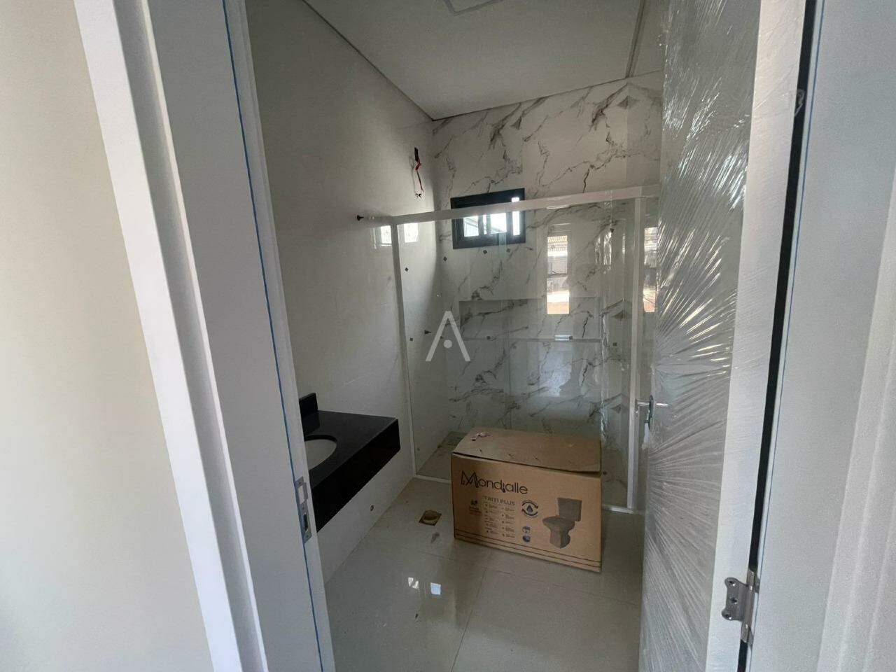 Casa Residencial para à venda no Bairro ESMERALDA em CASCAVEL: 