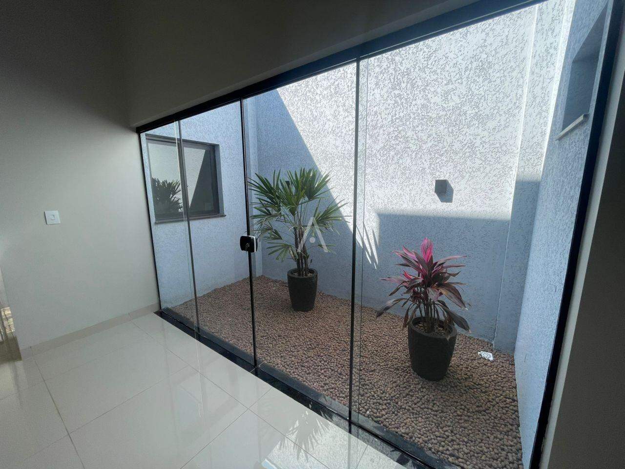 Casa Residencial para à venda no Bairro ESMERALDA em CASCAVEL: 