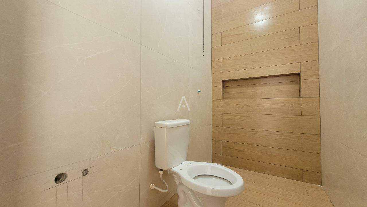 Casa Residencial para à venda no Bairro JARDIM COOPAGRO em TOLEDO: 