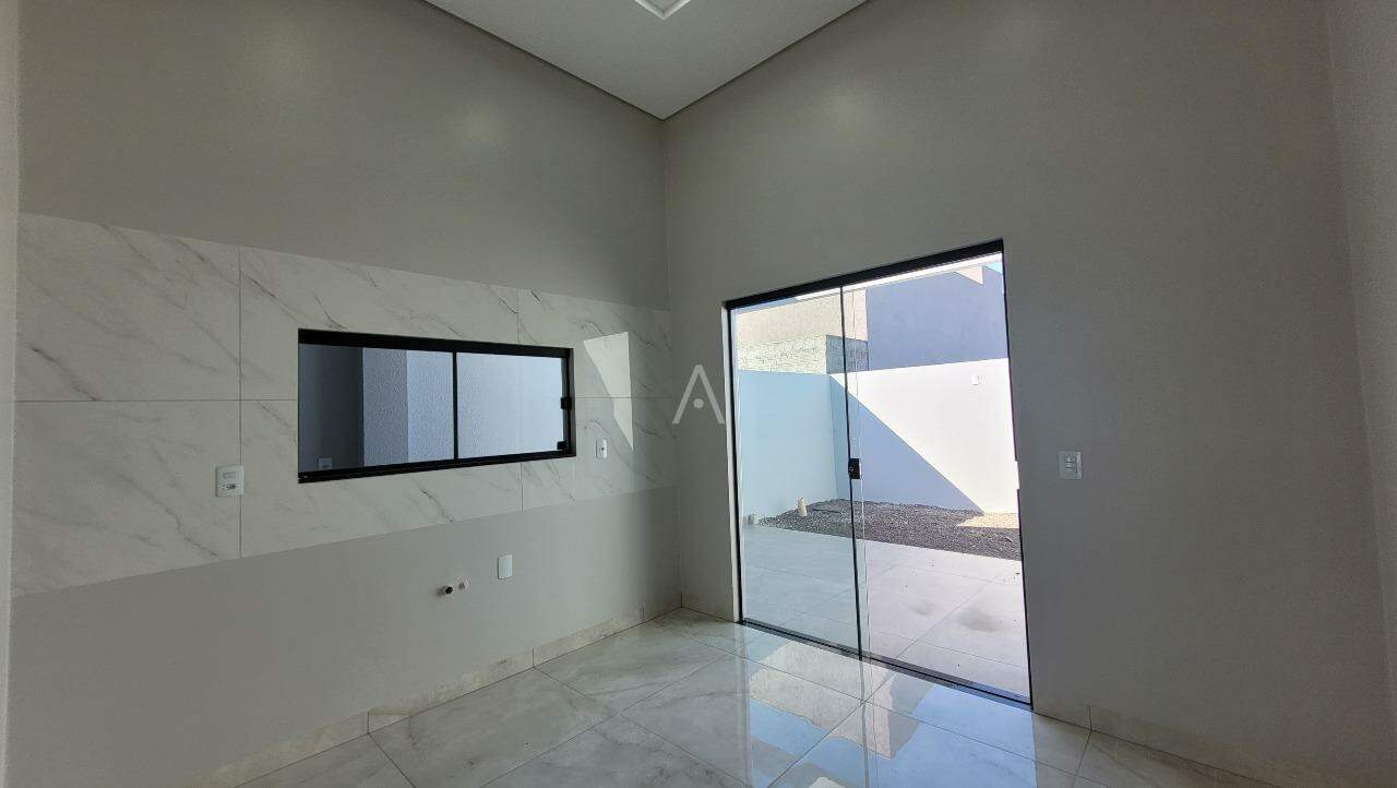Casa Residencial para à venda no Bairro JARDIM COOPAGRO em TOLEDO: 
