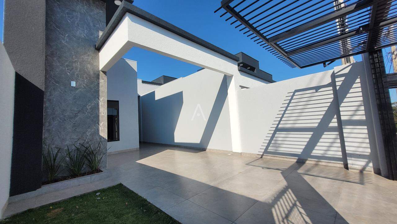 Casa Residencial para à venda no Bairro JARDIM COOPAGRO em TOLEDO: 