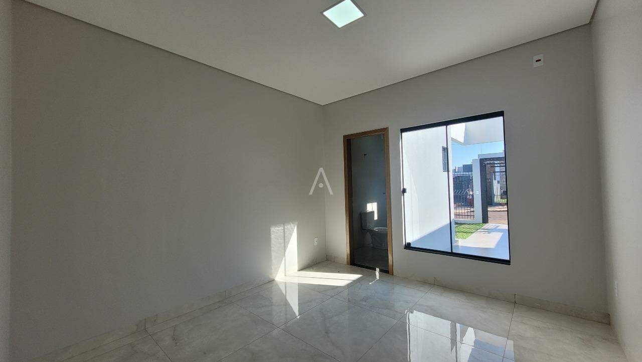 Casa Residencial para à venda no Bairro JARDIM COOPAGRO em TOLEDO: 