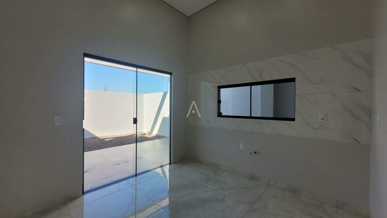 Casa Residencial para à venda no Bairro JARDIM COOPAGRO em TOLEDO: