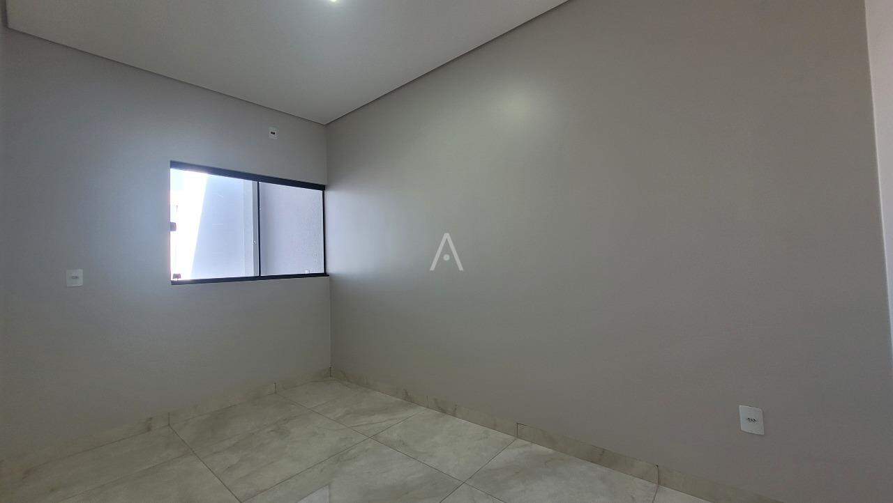 Casa Residencial para à venda no Bairro JARDIM COOPAGRO em TOLEDO: