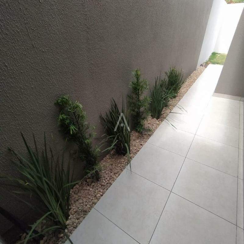 Casa Residencial para à venda no Bairro LOTEAMENTO VR em SANTA TEREZA DO OESTE: 