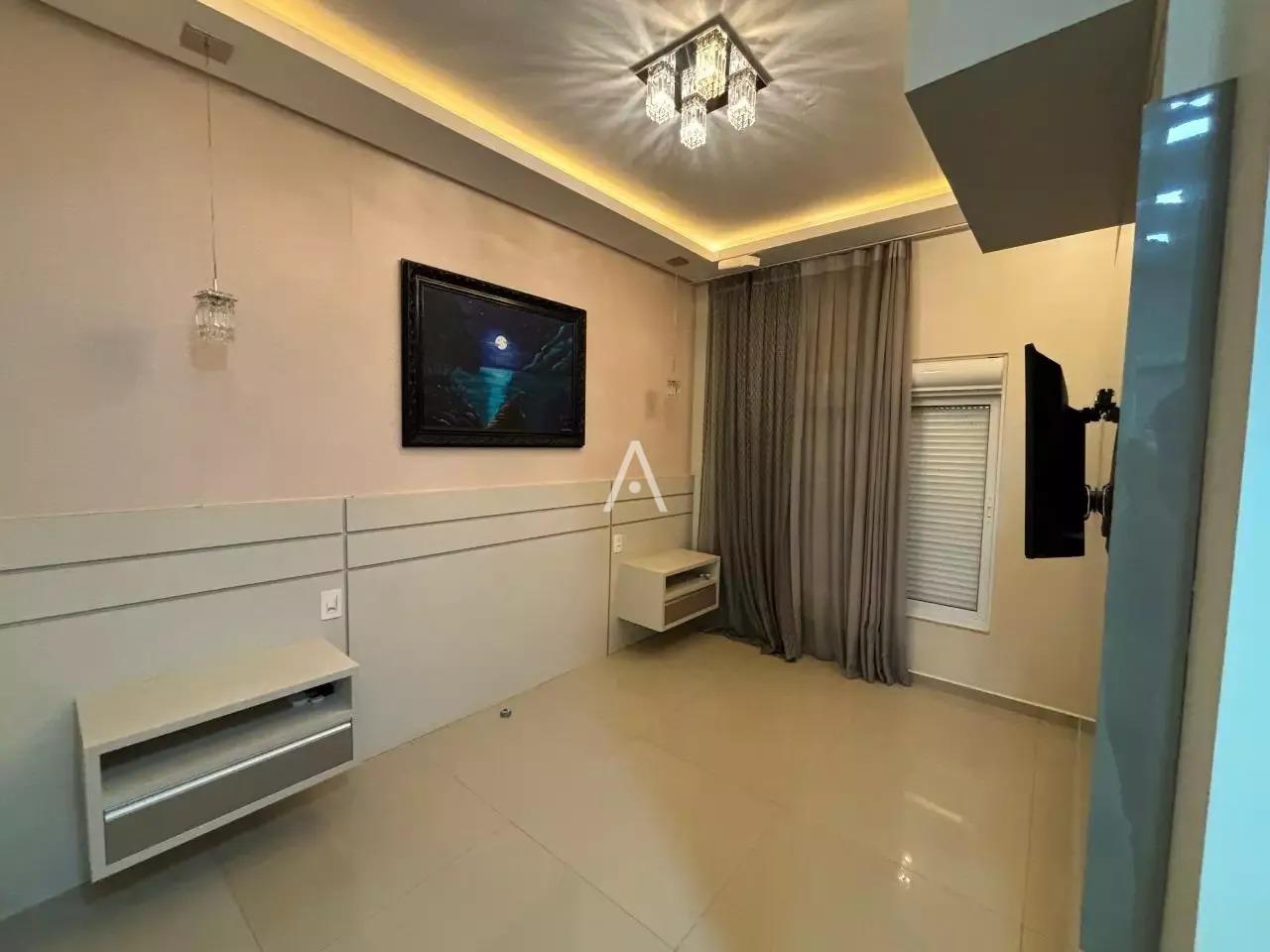 Sobrado para à venda no Bairro ALTO ALEGRE em CASCAVEL: 