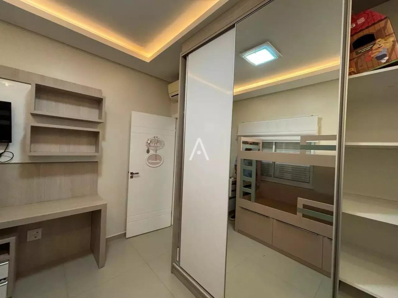 Sobrado para à venda no Bairro ALTO ALEGRE em CASCAVEL: 