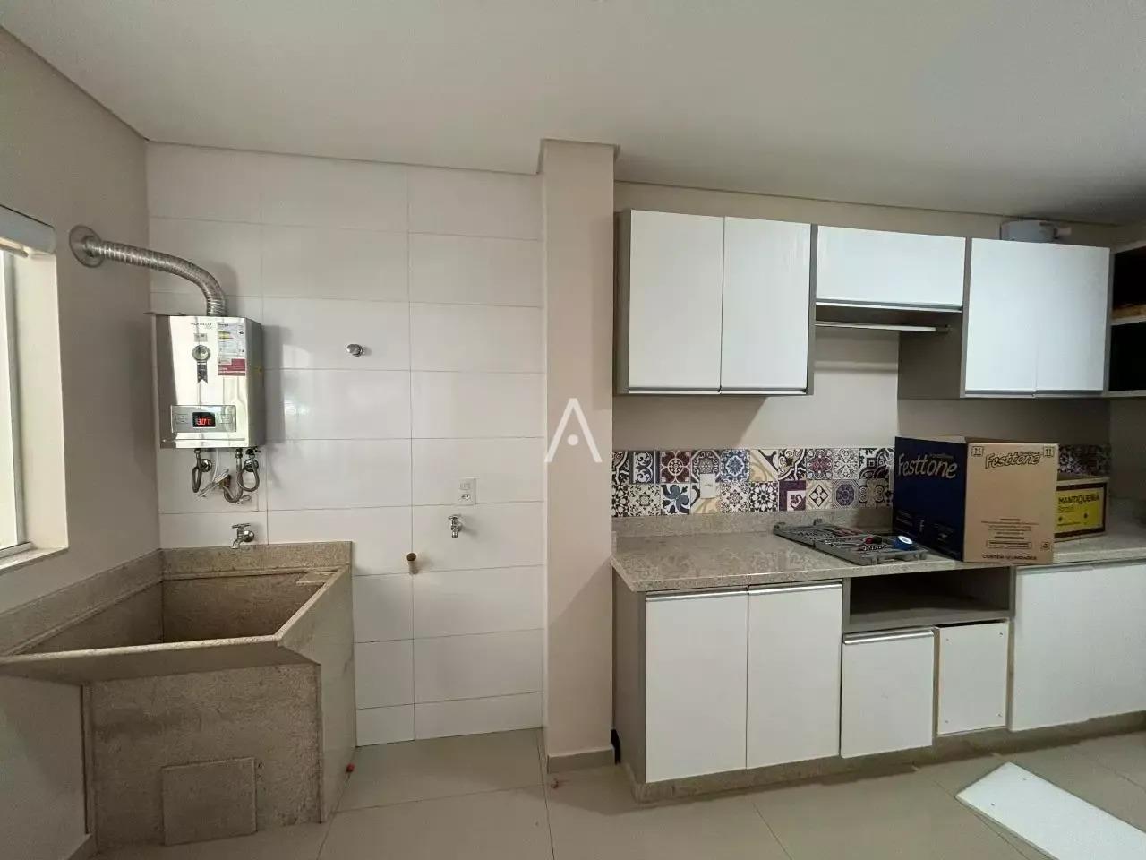 Sobrado para à venda no Bairro ALTO ALEGRE em CASCAVEL: 