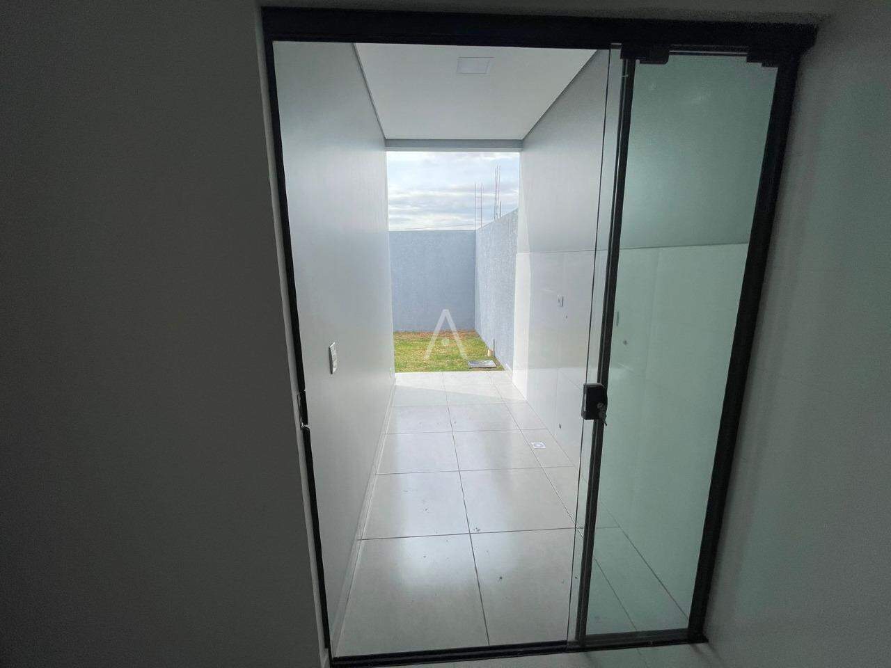 Casa Residencial para à venda no Bairro 14 DE NOVEMBRO em CASCAVEL: 