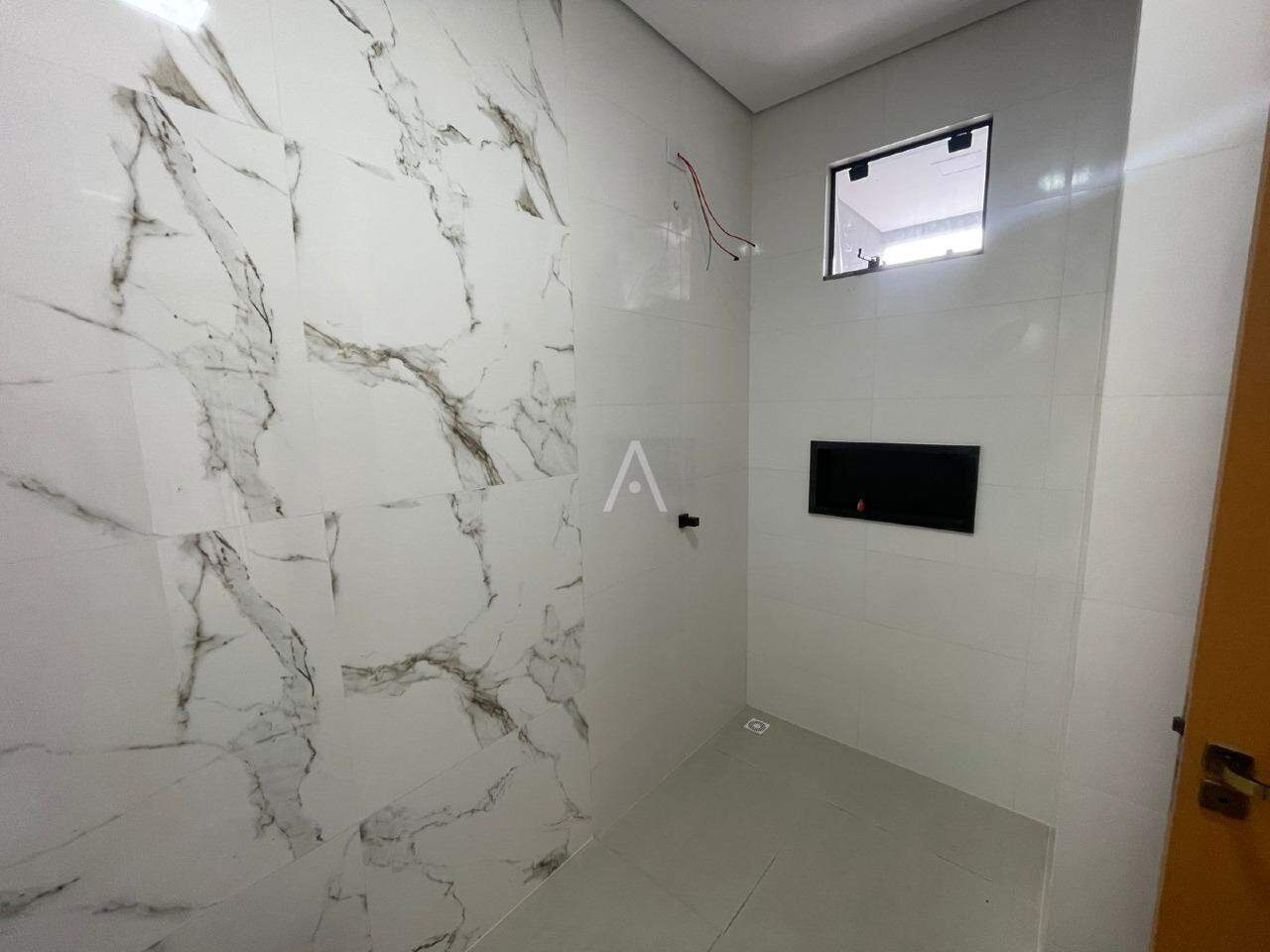 Casa Residencial para à venda no Bairro 14 DE NOVEMBRO em CASCAVEL: 