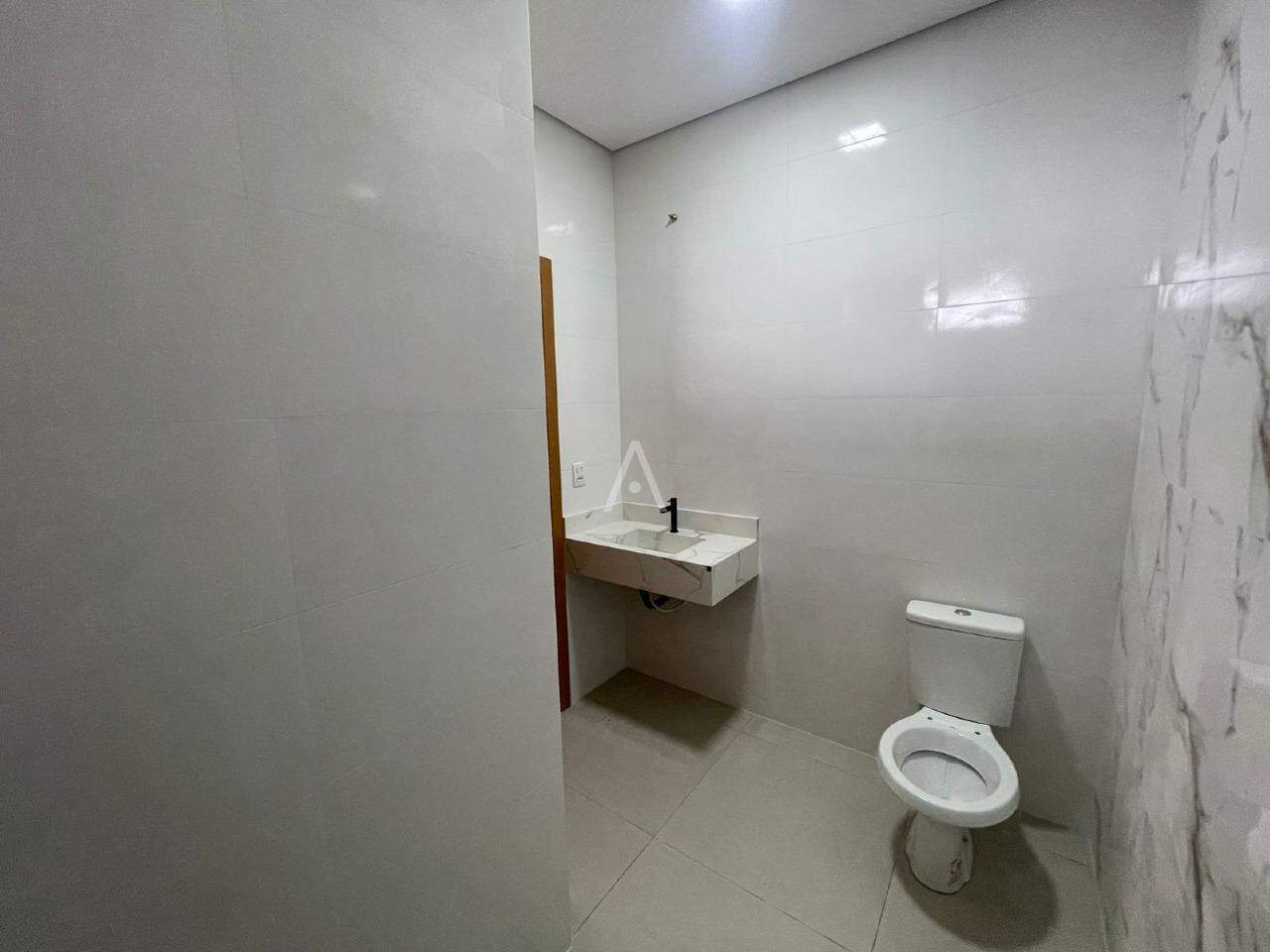 Casa Residencial para à venda no Bairro 14 DE NOVEMBRO em CASCAVEL: 
