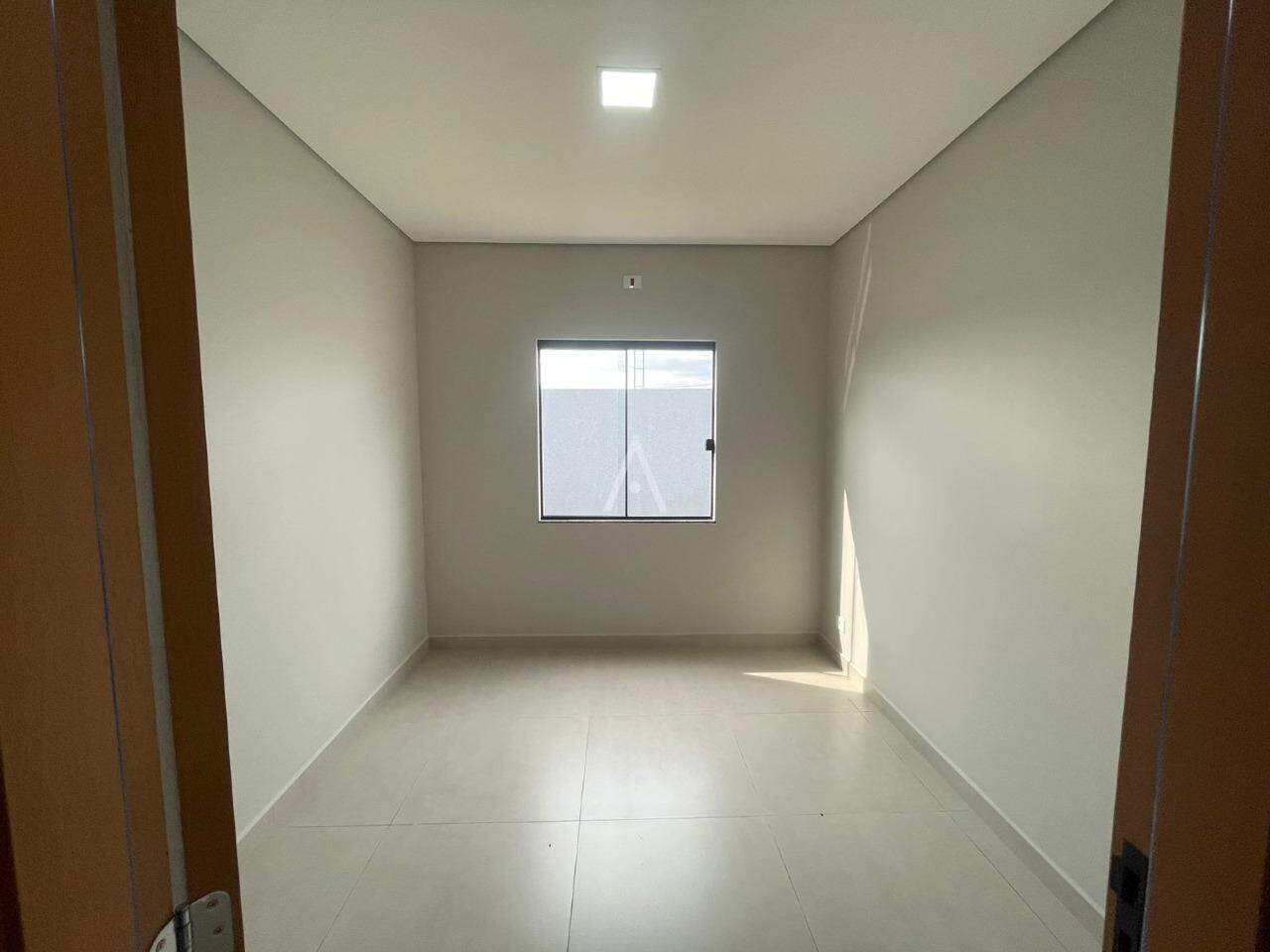 Casa Residencial para à venda no Bairro 14 DE NOVEMBRO em CASCAVEL: 