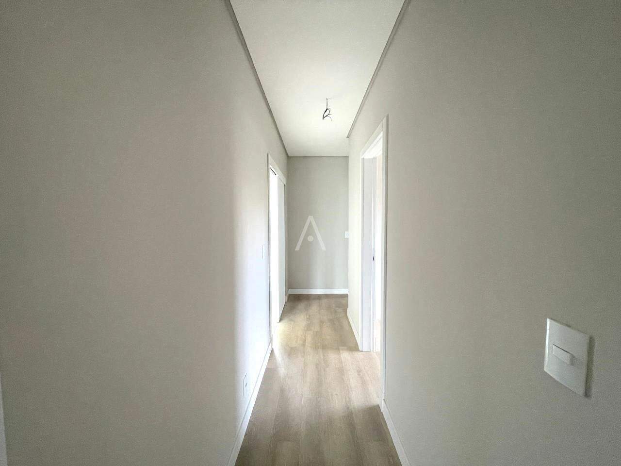 Apartamento para à venda no Bairro COUNTRY em CASCAVEL: Corredor