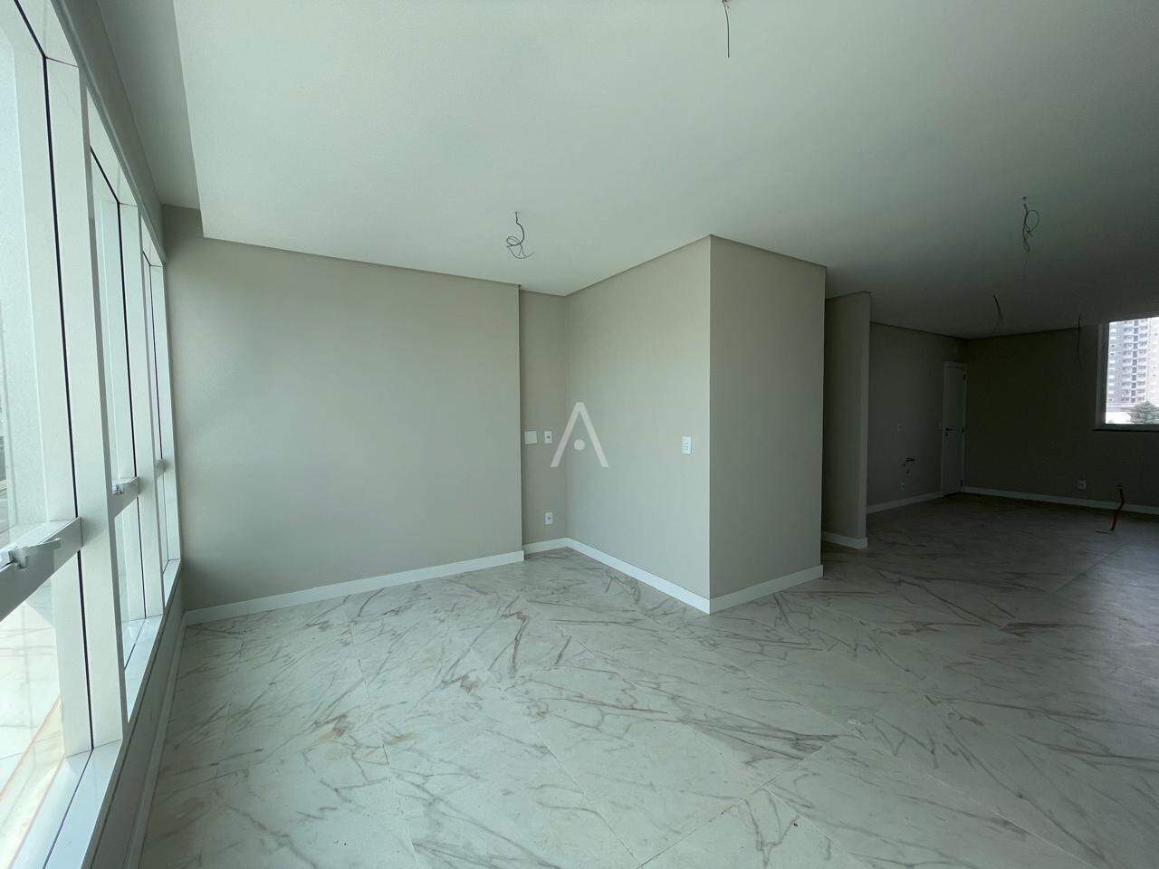 Apartamento para à venda no Bairro COUNTRY em CASCAVEL: Living- Sala de Estar