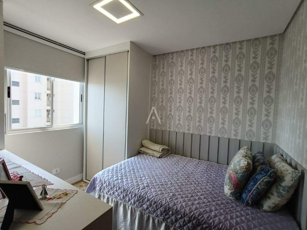 Apartamento para à venda no Bairro SAO CRISTOVAO em CASCAVEL: